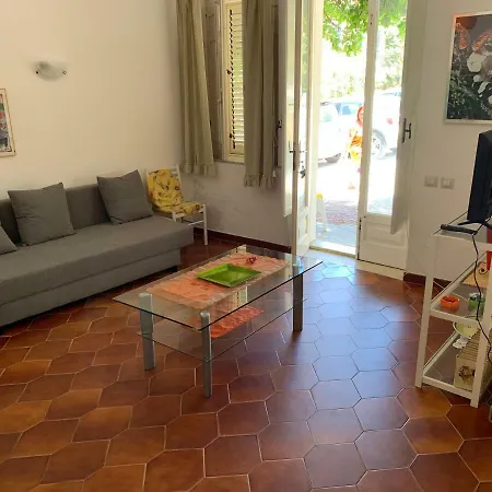 Casa Del Glicine
